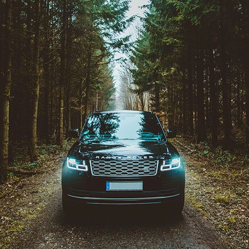 The Range Rover - world's favourite luxury car.