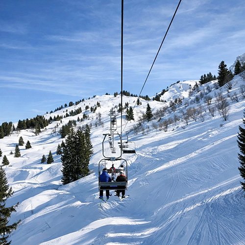 A skiing holiday for a family of four, chalet-style!